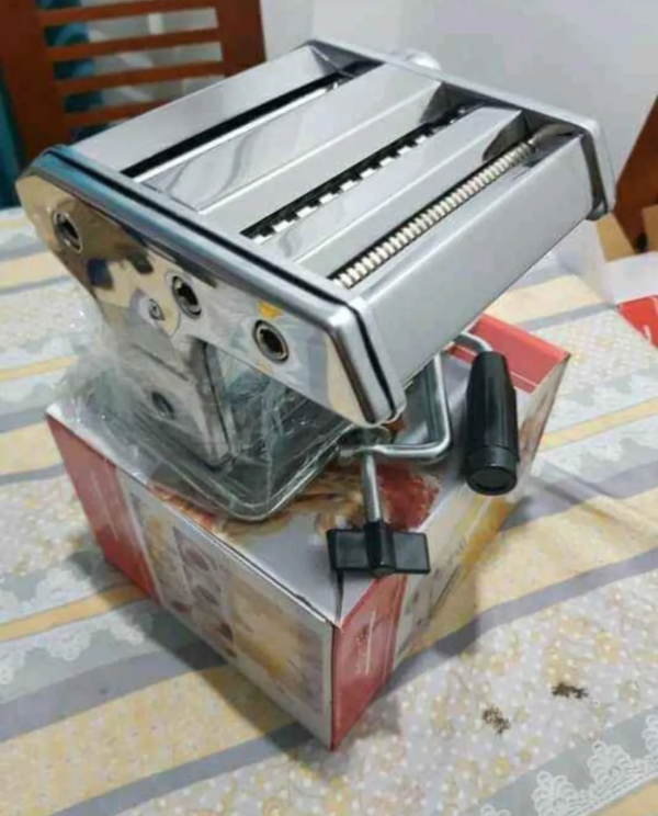 MAQUINA PARA PASTAS Y RAVIOLIS - Imagen 2