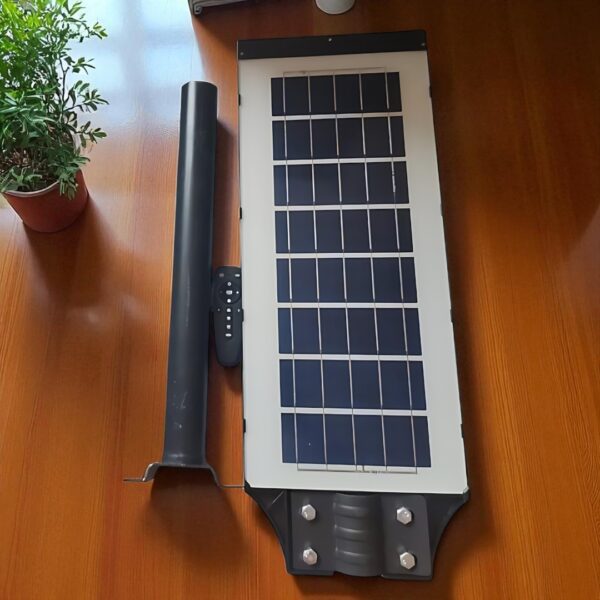 FOCO SOLAR DE 700 WATTS - Imagen 4