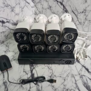 KIT DE 8 CAMARAS DE SEGURIDAD CON DVR