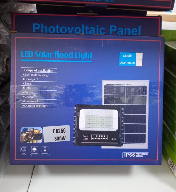 FOCO SOLAR CON PANEL APARTE DE 300W
